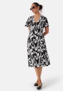 VILA Lovie S/S Wrap Midi Dress Black AOP:ELLIS 44