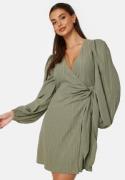 BUBBLEROOM Axelle Wrap Dress Khaki green S