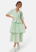 Happy Holly Butterfly Sleeve Flounce Dress Dusty green 52/54