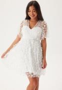 Bubbleroom Occasion 3D Floral V-neck Dress White 40