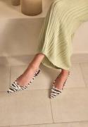 Steve Madden Kari Slingback Zebra 39