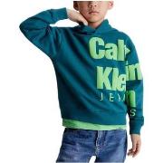 Svetari Calvin Klein Jeans  -  10 vuotta