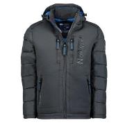 Toppatakki Geographical Norway  BEACHWOOD  8 vuotta