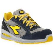 Tennarit Diadora  UTILITY RUN NET AIRBOX LOW  40