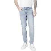 Farkut Calvin Klein Jeans  TAPER J30J324190  IT 46