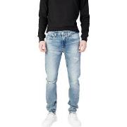 Farkut Calvin Klein Jeans  SLIM J30J323851  IT 46