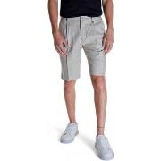 Shortsit & Bermuda-shortsit Antony Morato  GUSTAF CARROT MMSH00204-FA8...