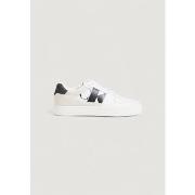 Tennarit Calvin Klein Jeans  CLASSIC CUPSOLE LOW YM0YM01002  40