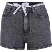 Shortsit & Bermuda-shortsit Calvin Klein Jeans  J20J2163071BZ  US 28