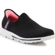 Naisten kengät Skechers  GO WALK TRAVEL 124799-BLK  36