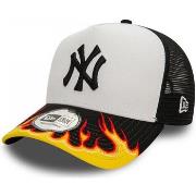 Lippalakit New-Era  Mlb flame trucker neyyan  Yksi Koko