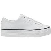 Tennarit Calvin Klein Jeans  BOLD VULC FLATF LOW YW0YW01633  38