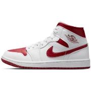 Tennarit Nike  Air Jordan 1 Mid Reverse Chicago  36