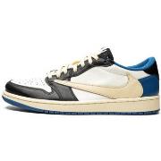 Tennarit Nike  Air Jordan 1 Low Travis Scott Fragment  41