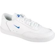 Kengät Nike  Court Vintage  41