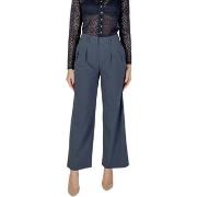 Väljät housut Calvin Klein Jeans  TAILORED WIDE LEG J20J224849  IT 40