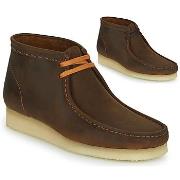 Kengät Clarks  Wallabee Boot  43