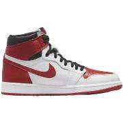 Tennarit Nike  Air Jordan 1 Retro High OG  41