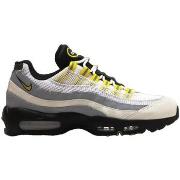 Tennarit Nike  Air Max 95  39