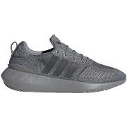 Tennarit adidas  Originals Swift Run 22  38