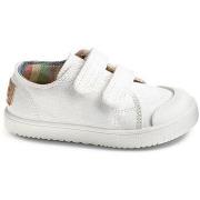 Kengät Pablosky  SNEAKERS  LONA 980100  24