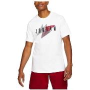 Lyhythihainen t-paita Nike  Jumpman Air WM SS Crew  EU L