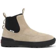 Kengät Vans  UA Colfax  37
