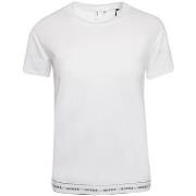 Lyhythihainen t-paita Guess  Carrie  EU S