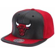 Lippalakit Mitchell And Ness  Day One Snapback Chicago Bulls  Yksi Kok...