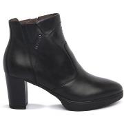 Kengät NeroGiardini  NERO GIARDINI 100 GUANTO NERO  36