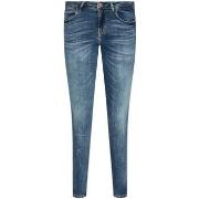 Slim-farkut Guess  W2YAJ2 D4Q02  US 28