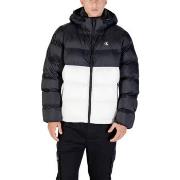 Toppatakki Calvin Klein Jeans  LS NYLON COLOR BOCK LV04RD527G  EU XXL