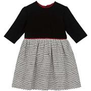 Mekot Villalobos  18A099K  12 vuotta