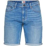 Shortsit & Bermuda-shortsit Tommy Hilfiger  DM0DM187921A5  US 29