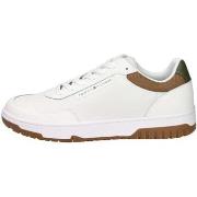 Kengät Tommy Hilfiger  FM0FM05629  40