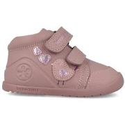 Kengät Biomecanics  251153  24