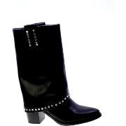 Saappaat Kharisma  347768  37