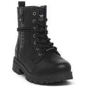 Kengät Mustang  15M004200300  36