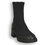 Nilkkurit Hispanitas  EVEREST  38