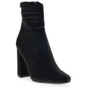 Nilkkurit Steve Madden  BLK FULTON  37