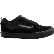 Kengät Vans  VN0009QCBKA1-BLK  44