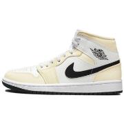 Kengät Nike  1 Mid Coconut Milk  41