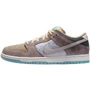 Kengät Nike  SB Dunk Low Big Money Savings  44 1/2