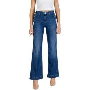 Bootcut-farkut Liu Jo  B.UP FLARE BUTTON H.W. UA6162 D0275  IT 38