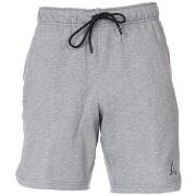 7/8 ja 3/4 housu Nike  Essential Fleece  EU XL