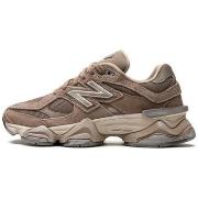 Tennarit New Balance  9060 Mushroom Brown  40