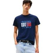 Lyhythihainen t-paita Tommy Jeans  DM0DM21977  EU M