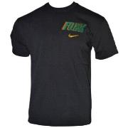 Lyhythihainen t-paita Nike  DB5964010  EU XXL