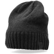 Pipot 4F  CZAPKA4FF1384FAW22ACAPF138CZARNY  Yksi Koko