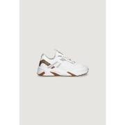 Kengät Guess  GENGA FLPGEN FAP12  37